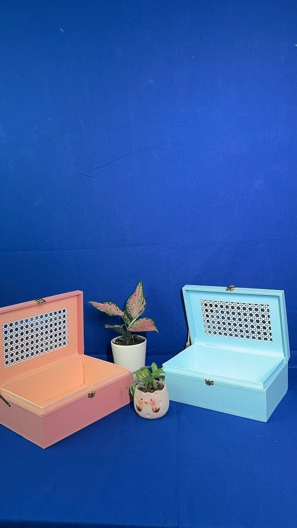 RATAN BOX
